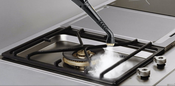 Как очистить решетку газовой плиты?