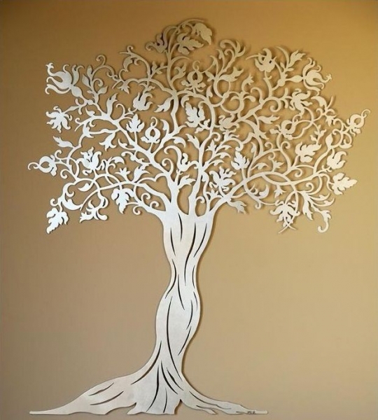 Декоративное дерево на стене своими руками