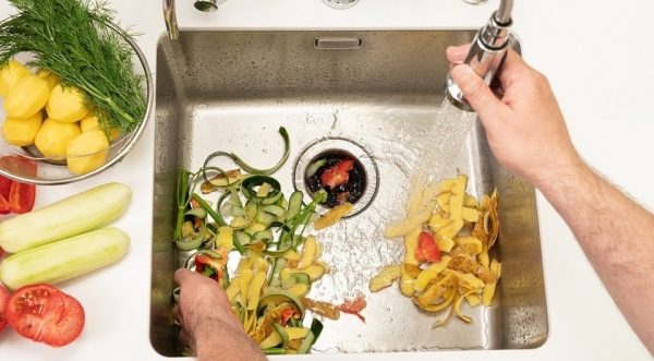 
                                Измельчитель пищевых отходов: за и против установки, 10 популярных моделей по отзывам                            