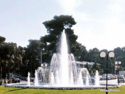 Городские и парковые фонтаны